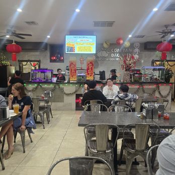 Com Tam Dao Vien - Inside - Vietnamese Near Me - Westminster, California