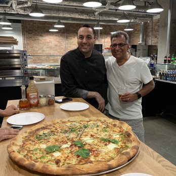 La New-Yorkaise - Reza the amazing owner - Pizza Near Me - Montreal, Quebec