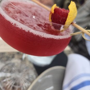 GRANVILLE - Boozy lemonade but small... - New American Near Me - Pasadena, California GRANVILLE - Boozy lemonade but small... - New American Near Me - Pasadena, California