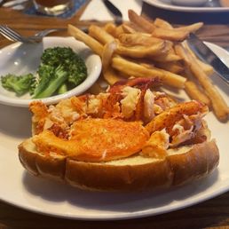 Broccoli, some so called lobster roll and salty fries Horrible food! The worst food I've had. Broccoli, some so called lobster roll and salty fries Horrible food! The worst food I've had.