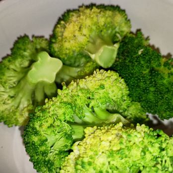 On Tap Medina - Unseasoned steamed broccoli - Sports Bars Near Me - Medina, Ohio On Tap Medina - Unseasoned steamed broccoli - Sports Bars Near Me - Medina, Ohio