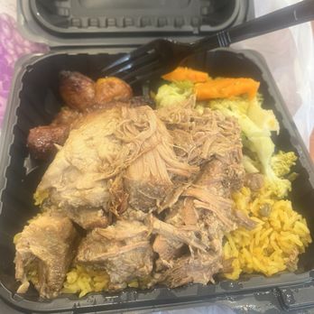 Los Hermanos - Arroz con gandules, pernil, plantains, and vegetables - Dominican Near Me - Washington, DC, District of Columbia
