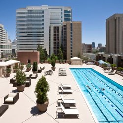 Swim Lessons San Diego - Come take Adult Swim Lessons Downtown at Broadway Athletic and Swim Club's rooftop pool!