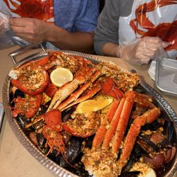 Carolina Crab House - Seafood Feast Platter
