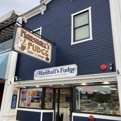 Marshall's Fudge & Candy Kitchen - Entrance