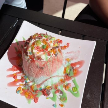 Vampire Penguin - Lexington - Unicorn Dust - Desserts Near Me - Lexington, South Carolina Vampire Penguin - Lexington - Unicorn Dust - Desserts Near Me - Lexington, South Carolina