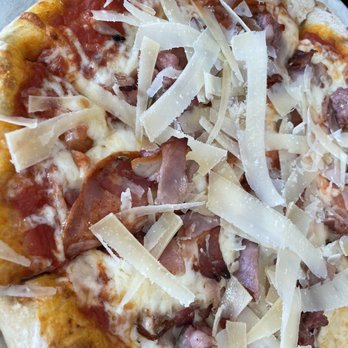 UNA Pizza + Wine - 17th Ave - Pizza Near Me - Calgary, Alberta UNA Pizza + Wine - 17th Ave - Pizza Near Me - Calgary, Alberta
