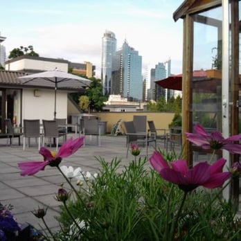 HI Vancouver Downtown - Rooftop deck - Hostels Near Me - Vancouver, British Columbia HI Vancouver Downtown - Rooftop deck - Hostels Near Me - Vancouver, British Columbia