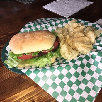 Murphy Brown's Craft Beer Empourium - Grilled chicken - Beer Bar Near Me - Clarence, New York