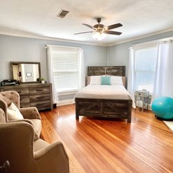 Midwifery & Family Wellness - Beautiful, spacious birth rooms with a modern touch.
