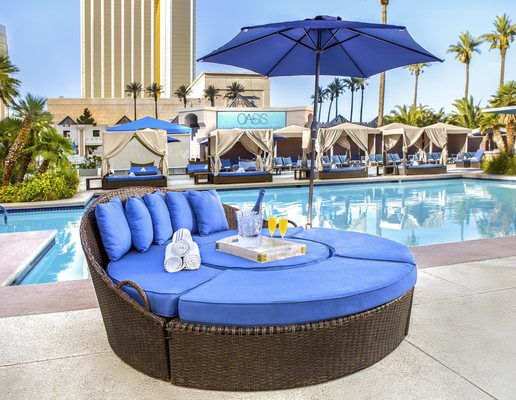 Luxor Hotel & Casino by null