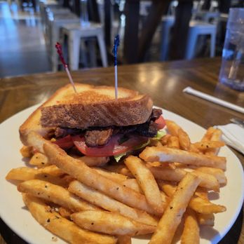 Bosque Brewing Co - Heights Public House - A tasty BLT with Cheese - Breweries Near Me - Albuquerque, New Mexico Bosque Brewing Co - Heights Public House - A tasty BLT with Cheese - Breweries Near Me - Albuquerque, New Mexico