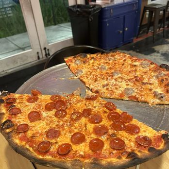 Zee’s Pizzeria - Pizza Near Me - New Orleans, Louisiana Zee’s Pizzeria - Pizza Near Me - New Orleans, Louisiana
