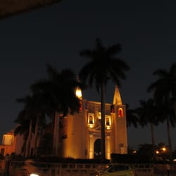 Parque de Santa Ana - La Iglesia de Santa Ana