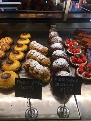BOULANGERIE MODERNE by null