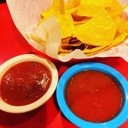 El Sureno Mexican Restaurant - Chips and salsa