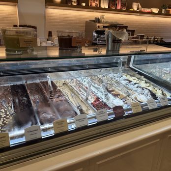 Bacio di Latte - Gelato Near Me - Thousand Oaks, California Bacio di Latte - Gelato Near Me - Thousand Oaks, California