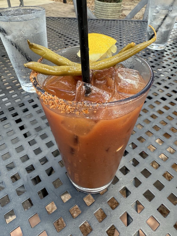 Food from Luna Bar & Grill