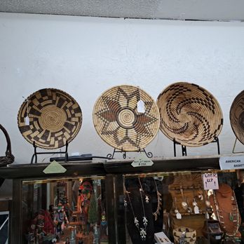 Sweet Pea Trading - Antiques Near Me - Camp Verde, Arizona Sweet Pea Trading - Antiques Near Me - Camp Verde, Arizona