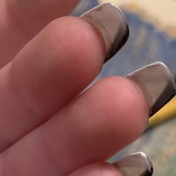 Nails were left dirty. Design mediocre. Nails were left dirty. Design mediocre.