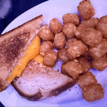 The Starboard - Grilled cheese and tater tots - American Near Me - Dewey Beach, Delaware The Starboard - Grilled cheese and tater tots - American Near Me - Dewey Beach, Delaware