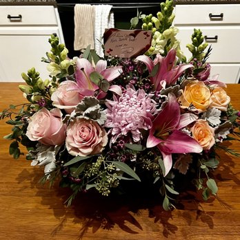 East Arrowhead Flowers - Florists Near Me - Chandler, Arizona East Arrowhead Flowers - Florists Near Me - Chandler, Arizona
