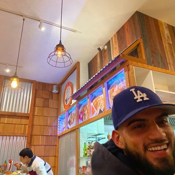 Baan Yaai - Small restaurant with amazing pad Thai, must try the stir fired! - Thai Near Me - San Francisco, California
