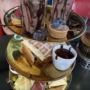 AJ Chocolate House - Chocolatiers & Shops Near Me - Winter Park, Florida
