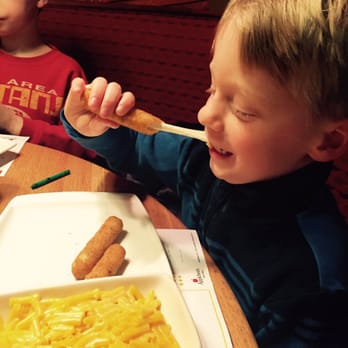 Applebee's Grill + Bar - Motts sticks & Mac n' Cheese from the kids menu - American Near Me - Stafford, Virginia