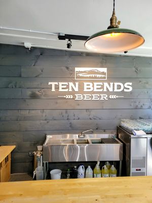 Ten Bends Beer by null