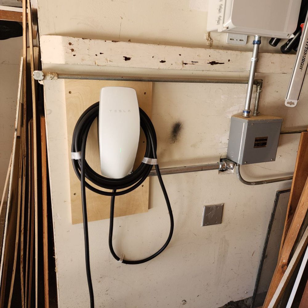 Slide of Summit Electrical Services