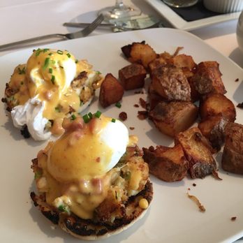 Red Feather Kitchen - Crab cakes Benedict - New American Near Me - Cincinnati, Ohio Red Feather Kitchen - Crab cakes Benedict - New American Near Me - Cincinnati, Ohio