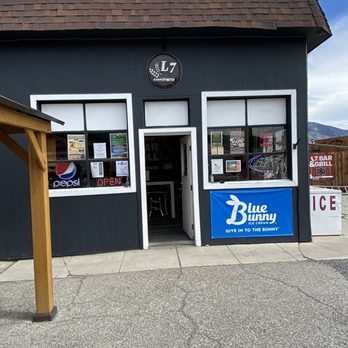 The L7 Grill & Taphouse - Bar entrance - Bars Near Me - Mackay, Idaho
