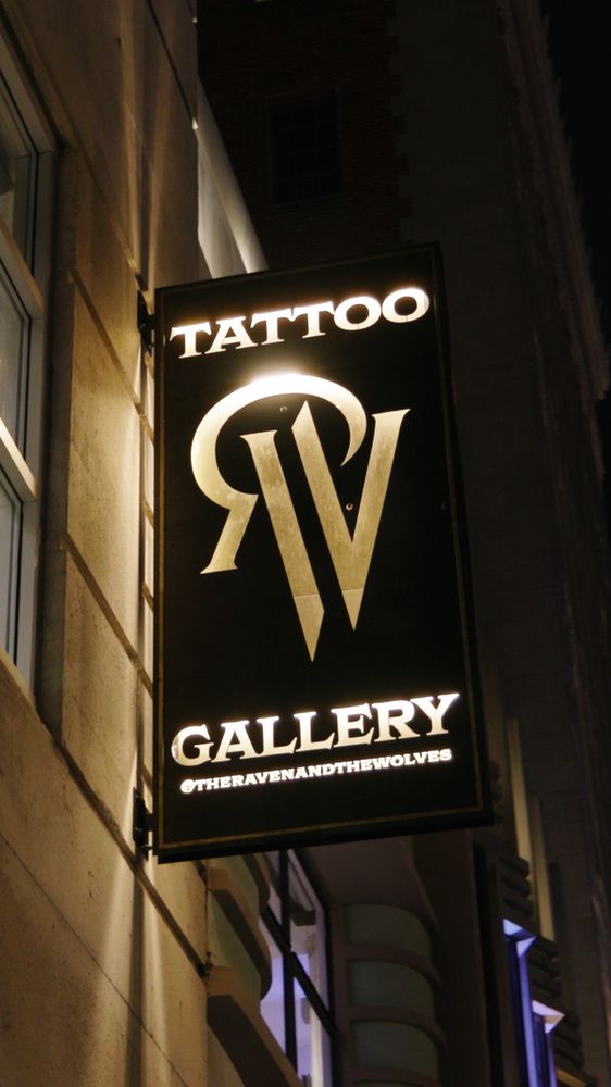 THE RAVEN AND THE WOLVES - Updated January 2025 - 61 Photos & 31 ...