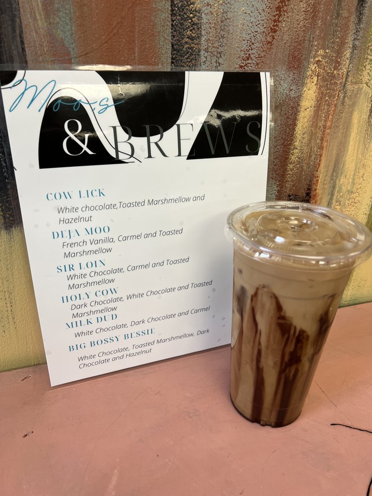 Moo’s & Brews Image