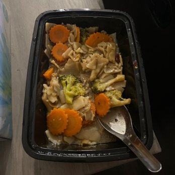 Thai 2 Go - Beef and Tofu Gravy (Radna) Noodles - Thai Near Me - Dallas, Texas Thai 2 Go - Beef and Tofu Gravy (Radna) Noodles - Thai Near Me - Dallas, Texas