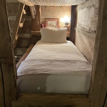 Green Frog Farm - Bunk beds - Bed & Breakfast Near Me - Alamo, Tennessee