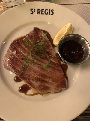 Le Saint Regis by null