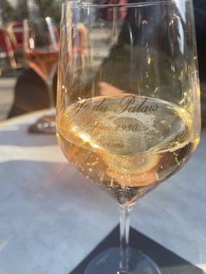 Café du Palais by null