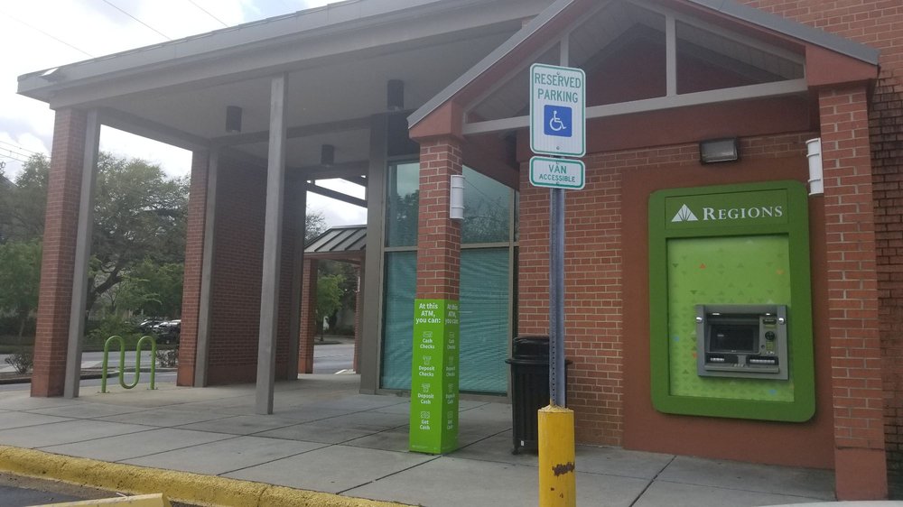 REGIONS BANK 3950 Airport Blvd, Mobile, Alabama Banks & Credit