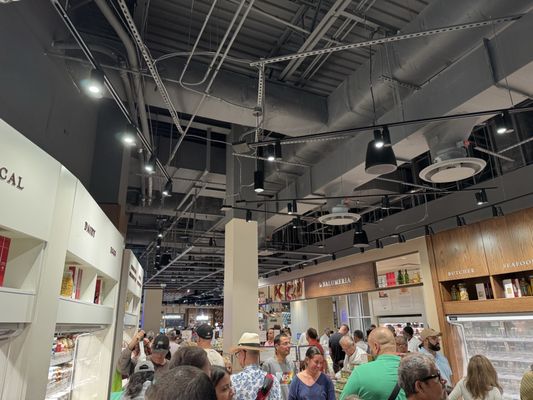 Eataly - Aventura by null
