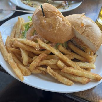 Lodi Beer Co - Steak Sandwich - Breweries Near Me - Lodi, California Lodi Beer Co - Steak Sandwich - Breweries Near Me - Lodi, California