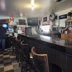 Four Corners Market - Bar area