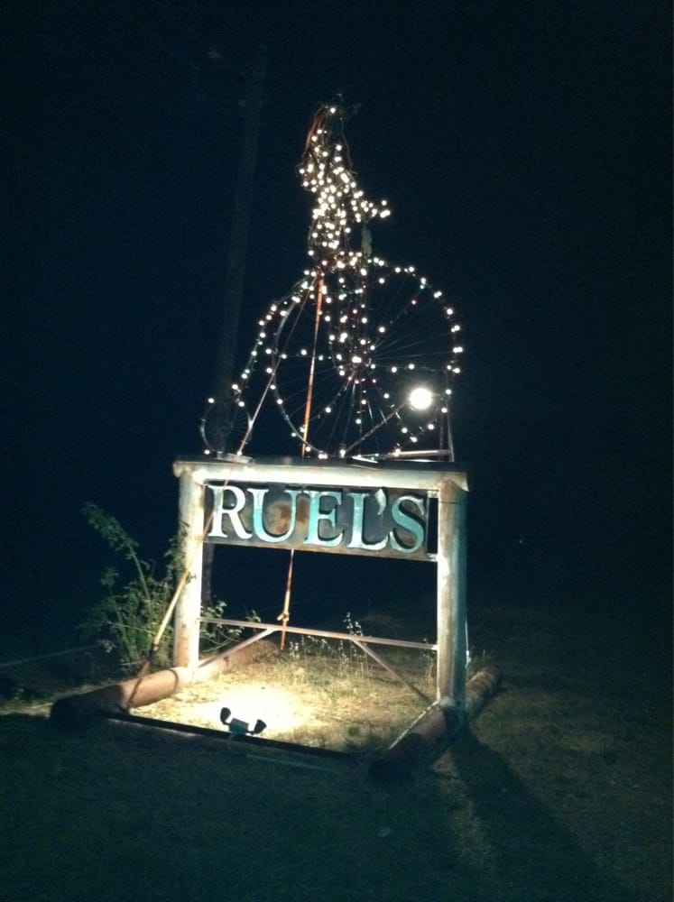 Ruel'S Place Logo