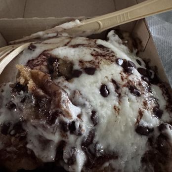 Cinnaholic - Cookie Monster - Bakeries Near Me - East Windsor, New Jersey