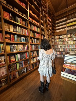 Books & Books by null