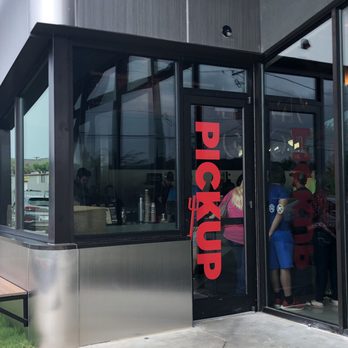Torchy's Tacos - Pick up door - Tacos Near Me - Fayetteville, Arkansas Torchy's Tacos - Pick up door - Tacos Near Me - Fayetteville, Arkansas