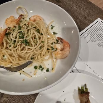 Revery - Shrimp Scampi Special - Bars Near Me - Bloomington, Illinois