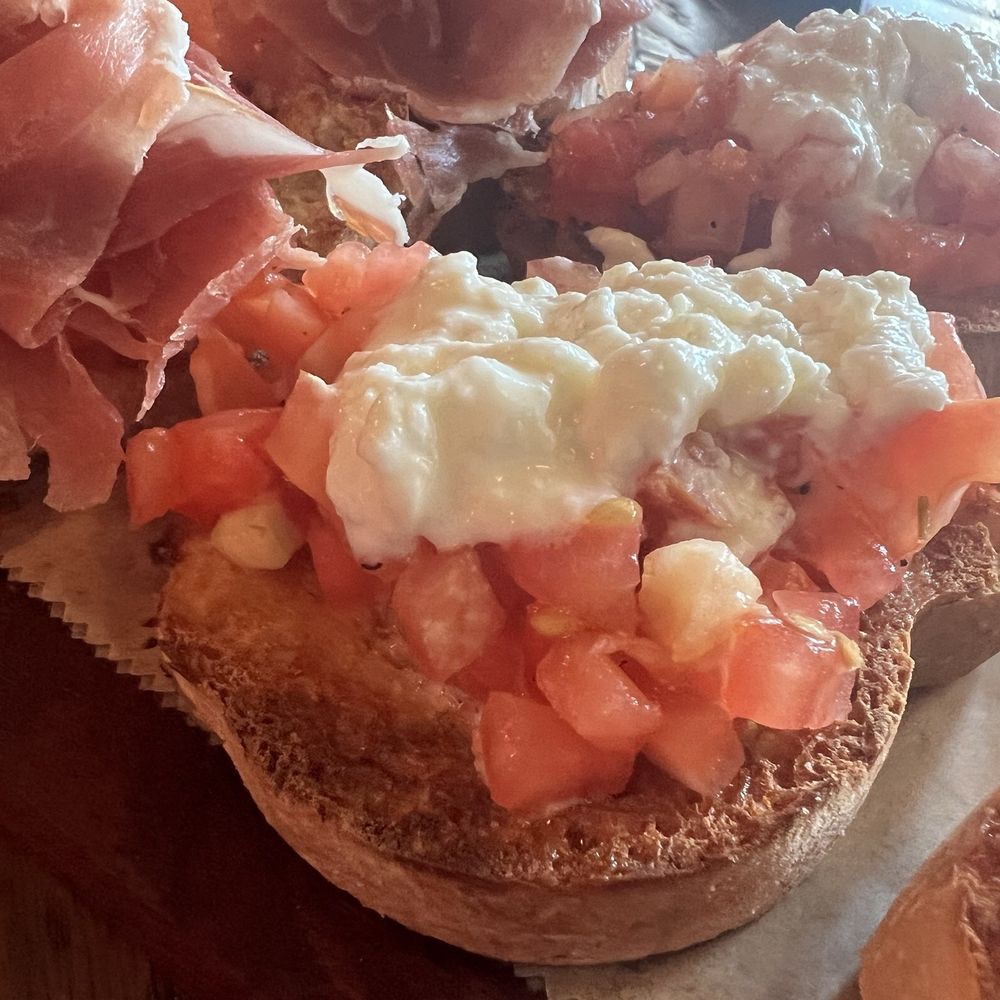 Piccola Pizzeria - Pizza Near Me - Coral Gables, Florida