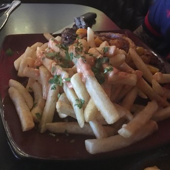 Lola's Lounge - Spanish Near Me - Sacramento, California